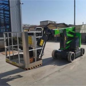 piattaforma articolata semovente