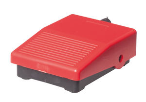 Interruttore A Bilico Oppure A Pedale, 230 V – In Häfele Italia Shop - Foto 1