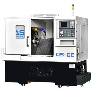 macchina di tornitura CNC