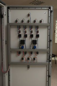 sistema di armadi per automazione