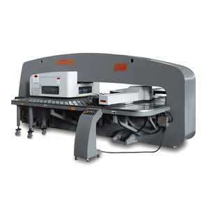 punzonatrice CNC
