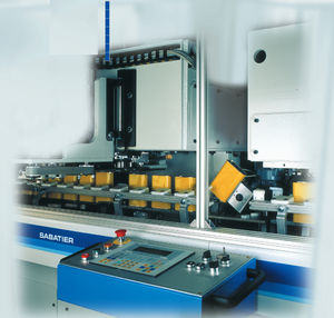 formatrice CNC