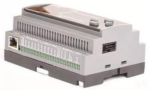 programmable logic controller su guida DIN
