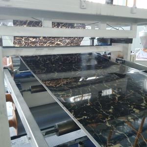linea di estrusione di lastre
