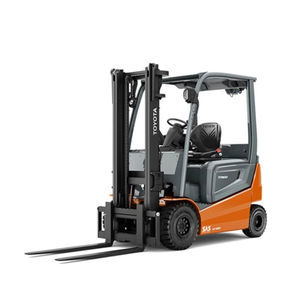 carrello elevatore 4 ruote