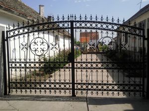 cancello battente