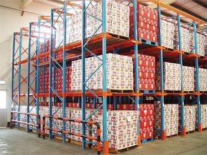 scaffalatura per magazzino di stoccaggio