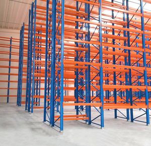 scaffalatura per magazzino di stoccaggio