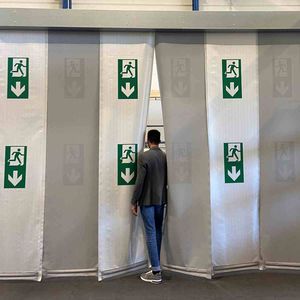 tenda a strisce flessibili