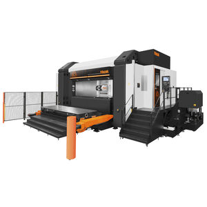 centro di lavoro CNC 5 assi