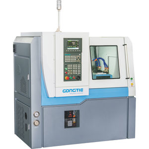 tornio CNC