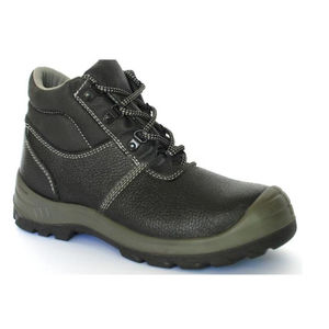 scarpe antinfortunistiche per attività all'aria aperta