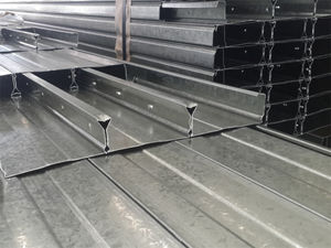 acciaio galvanizzato a forma di U