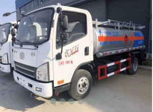 camion-cisterna di trasporto di carburante
