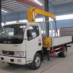 gru montata su camion
