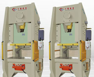 pressa controllata da PLC