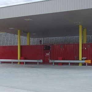 stazione di rifornimento per olio