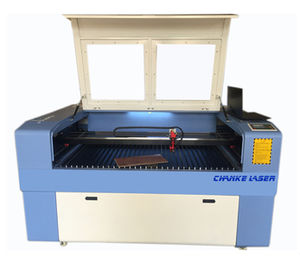 macchina per incisione laser CO2