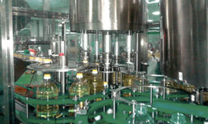 linea di riempimento per bottiglie in vetro