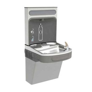 distributore d'acqua da parete