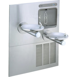distributore d'acqua da parete