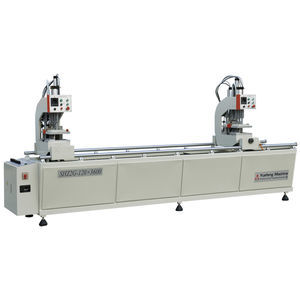macchina saldatrice controllata da PLC