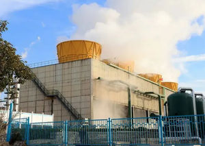 torre di raffreddamento ad uso industriale