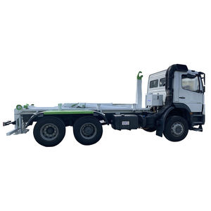 braccio di sollevamento a uncino per camion 1