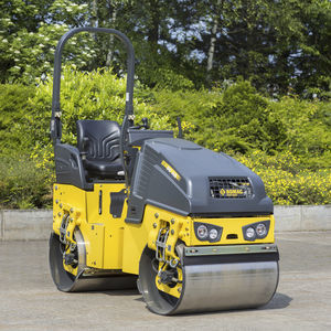 rullo compattatore tandem 1