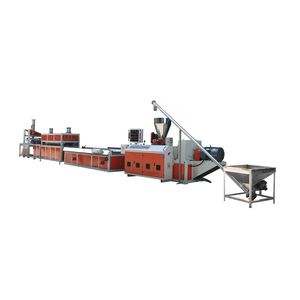 linea di estrusione per profilati in plastica