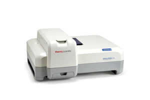 spettrofotometro UV-Vis
