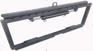 attrezzatura di spostamento laterale dotata di posizionatore integrato per carrello elevatore