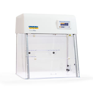 cappa PCR con irradiazione UV