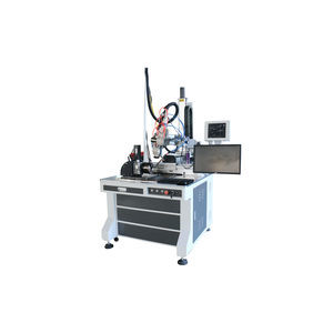 macchina saldatrice laser