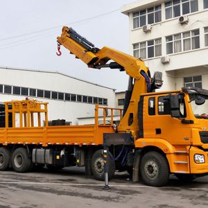 gru montata su camion