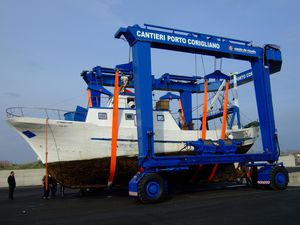 gru a cavalletto gommata