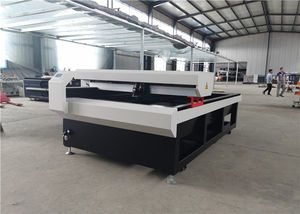macchina per incisione laser CO2