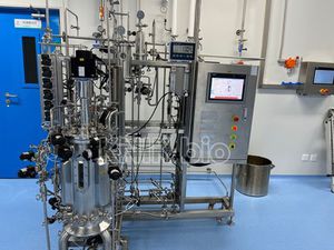 bioreattore con agitazione meccanica (STR)