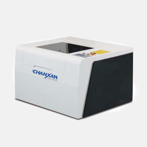 macchina da taglio laser CO2