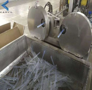 linea di estrusione per pannelli in materia plastica
