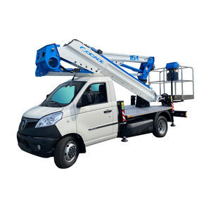 piattaforma articolata montata su camion