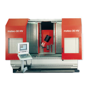 centro di lavoro CNC 5 assi