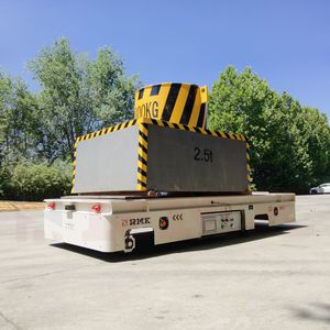 carrello a guida automatica per movimentazione