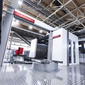 centro di lavoro 5 assi