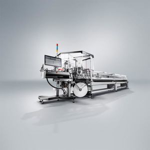 macchina di assemblaggio automatica 1