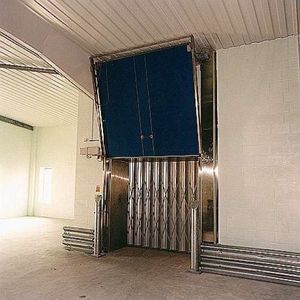 porta scorrevole verticale