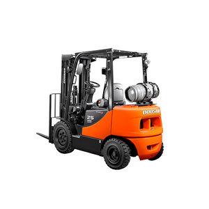 carrello elevatore a GPL 1