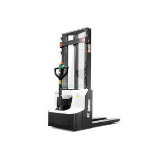 accatastatore elettrico
