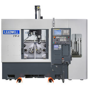 centro di tornitura CNC 1