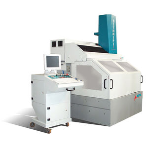 centro di lavoro CNC 3 assi
